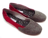 6,5 / 37 Handmade Eco-vegan Ballet Flats - Red and Grey - Size EU 37 / USA 6,5 - Hand Screen Printed Illustration - Recycled Tire Soles -