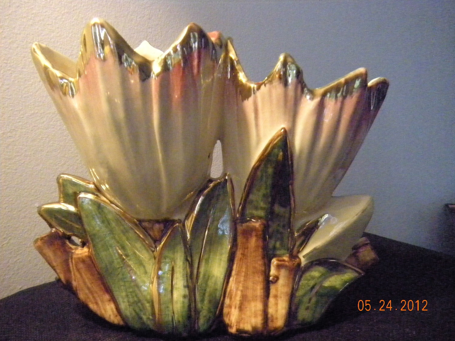 McCoy Double Tulip Vase with GOLD TRIM' on Tulip Tips  RARE