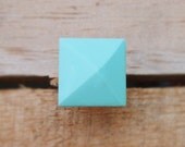 Geo Pop Pyramid Ring - Mint