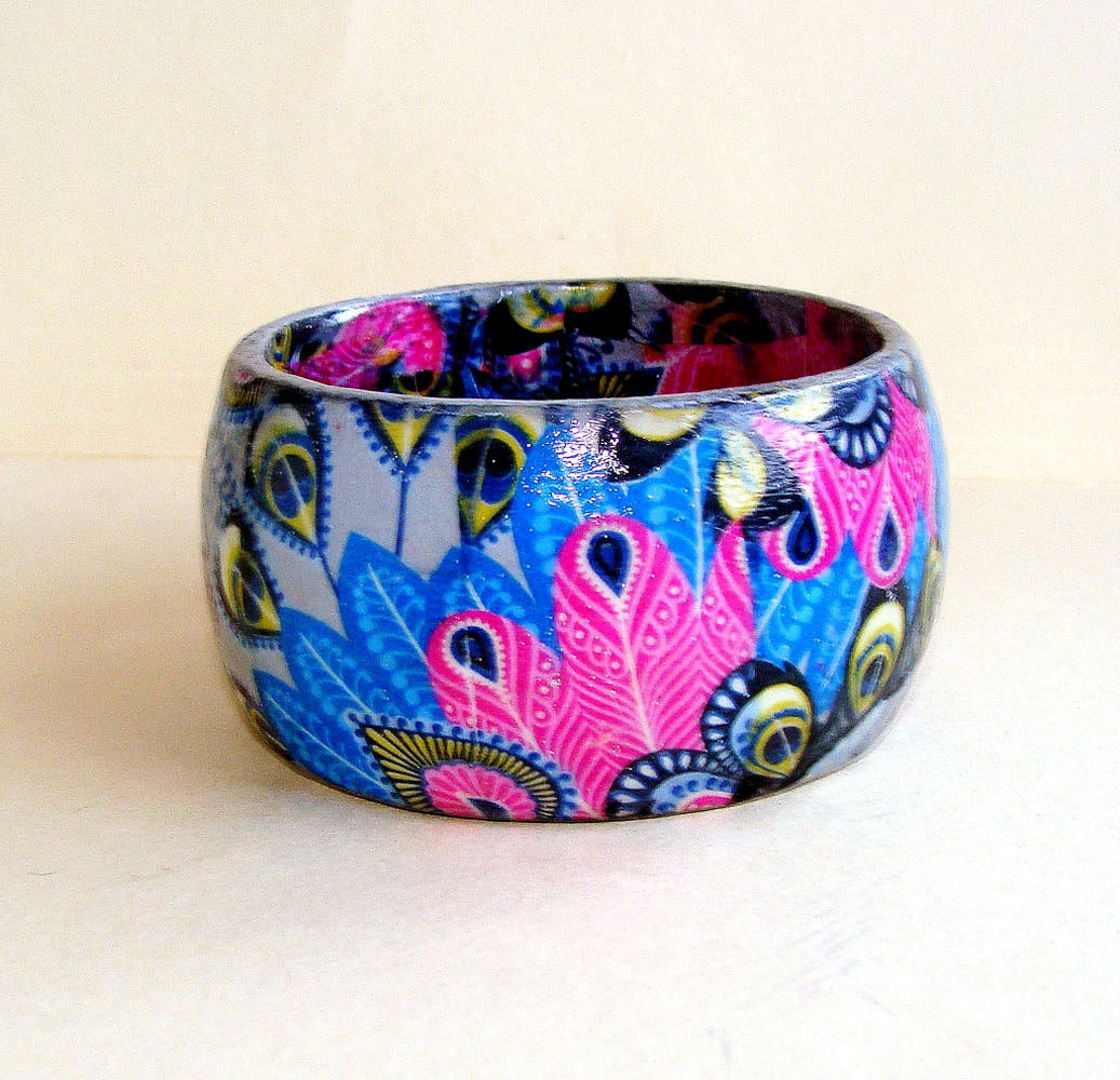 Decoupage Stylized Peacock Feather Chunky Bangle