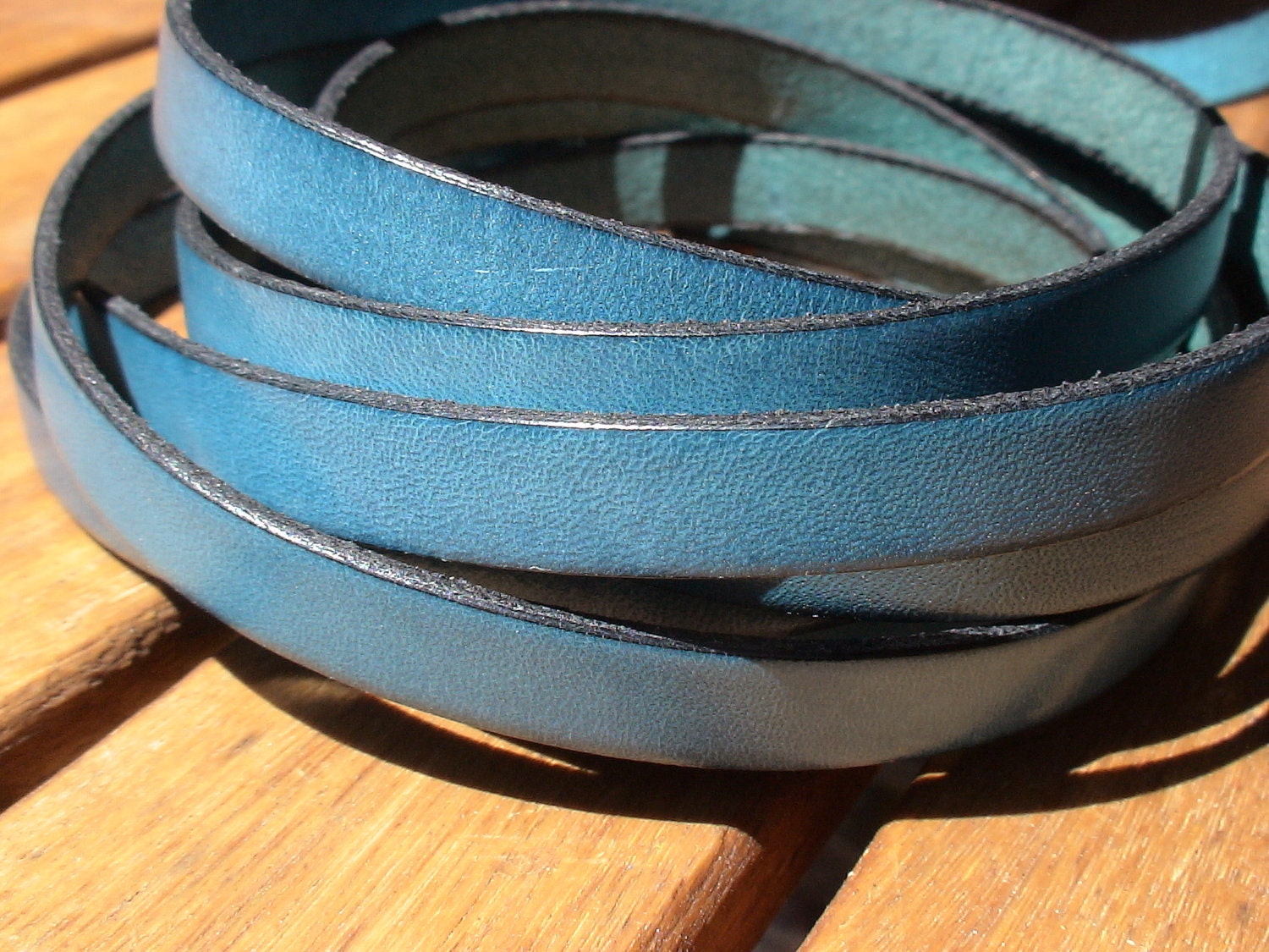 10mm flat medium blue first qualityleather cord