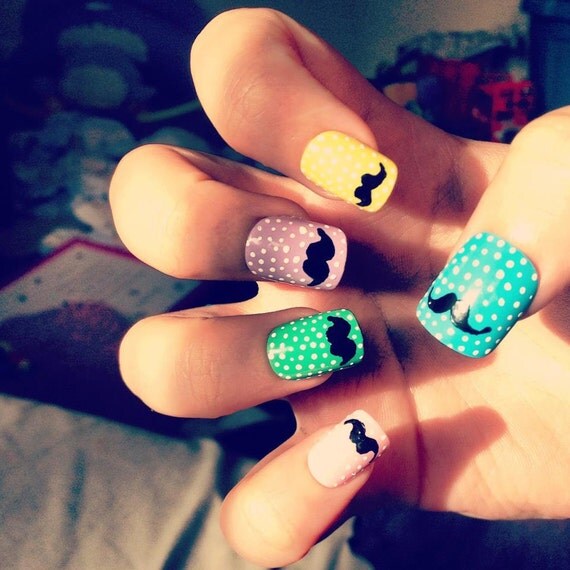 Moustache Nails