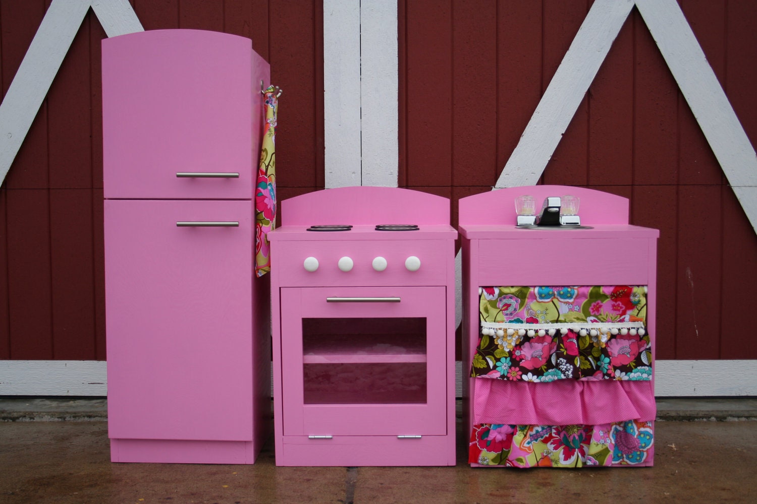 Reserved for annajpate...pink kitchen set.