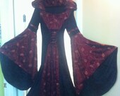 beautiful larp dress with corset ties in front and back to fit sizes 12-18