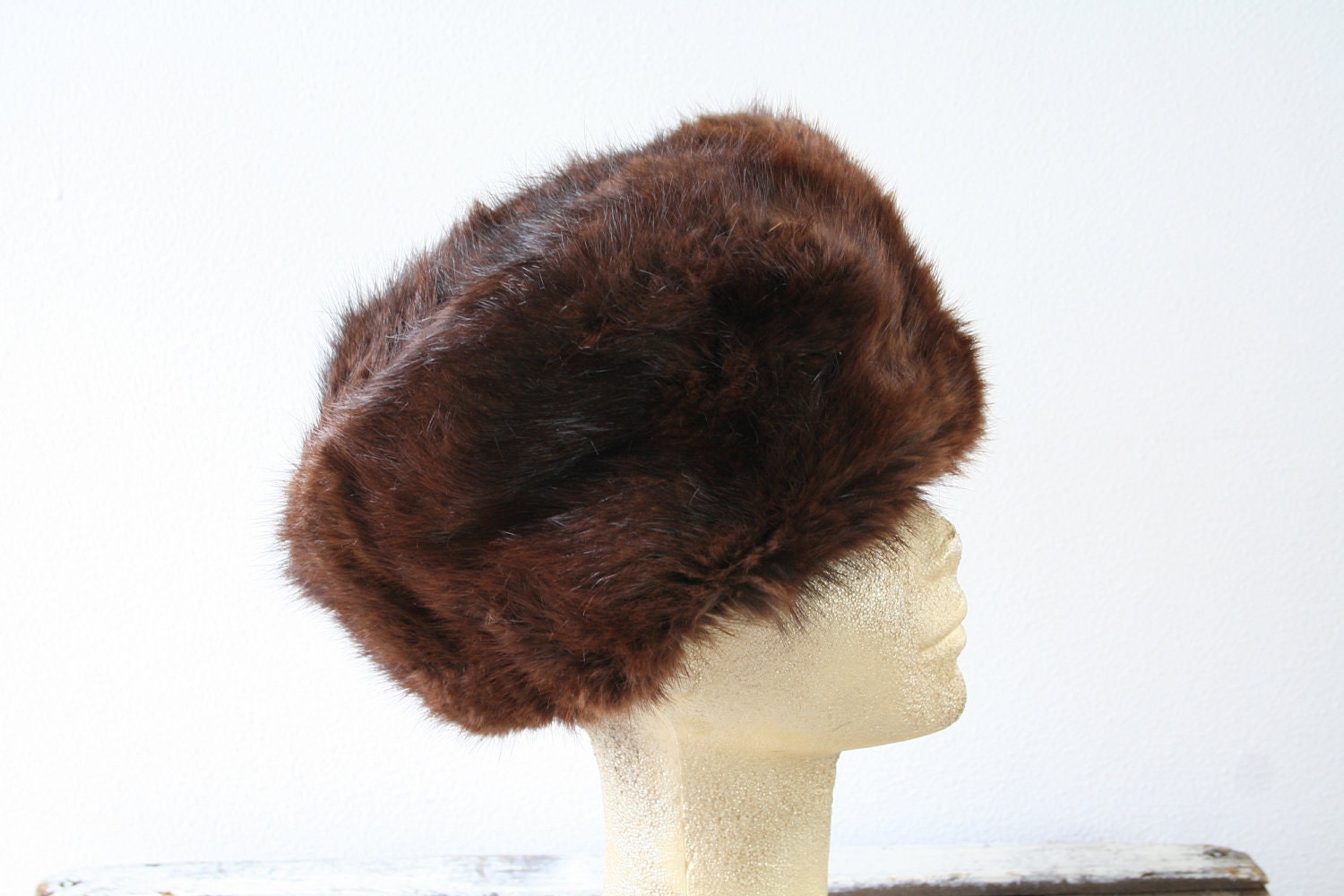 Mink fur hat in brown, deep hat, vintage fur hat, size 22" (56cm), womens winter fashion, contemporary style