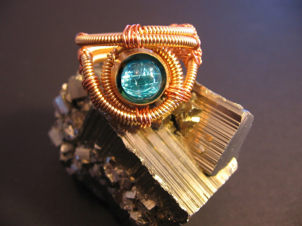 Steampunk Ring - Custom Unisex Wire Wrap - Golden brass