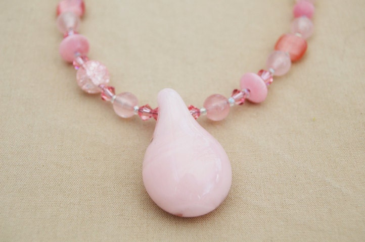 Pink Beaded necklace with Ribbon tie