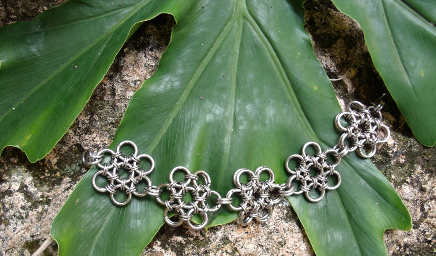 Japanese chainmail flower bracelet