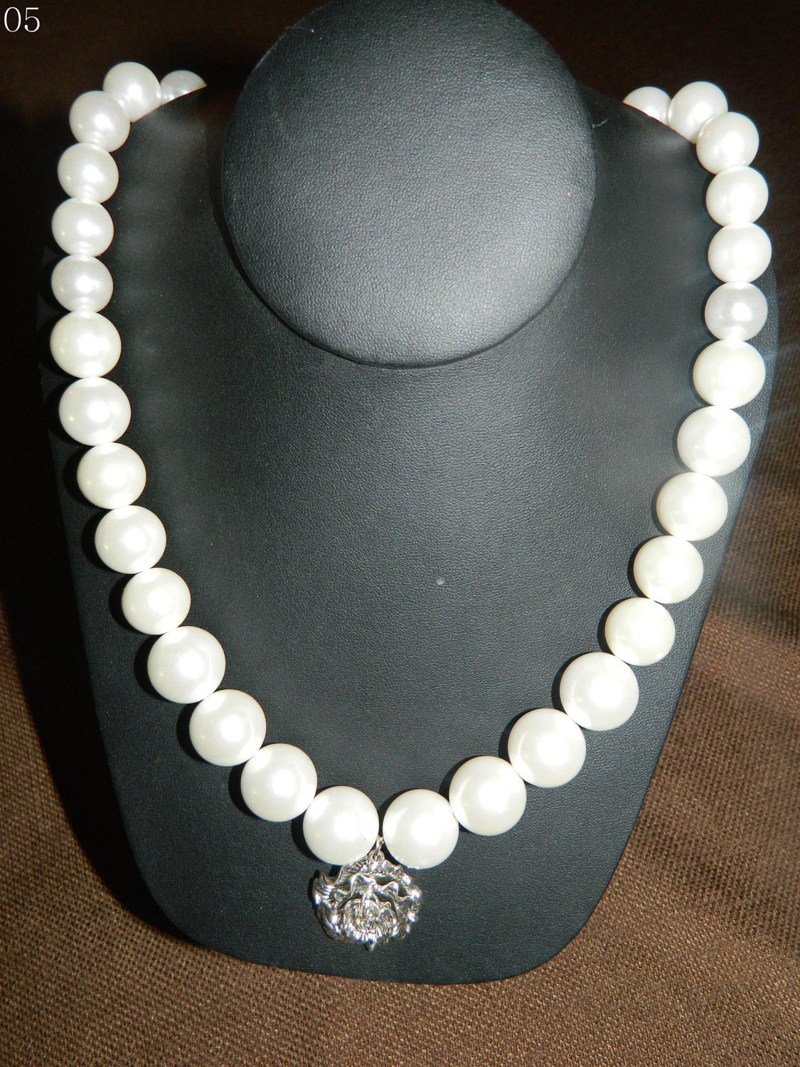 White Pearl Rose Necklace