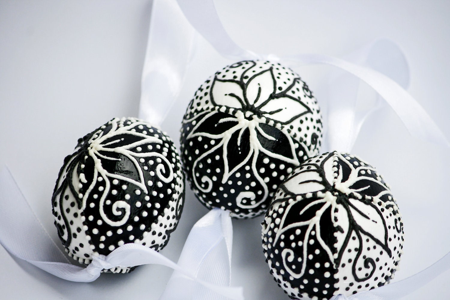 SALE 30% Set of 3 Eggs with Flower Decorations Painted in Black and White  with 3D Effect