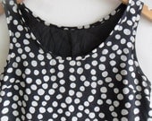 Ladies Retro Dress with Black & White Spots Spotty Polka Dot Flapper 20s Gatsby 1920s Style