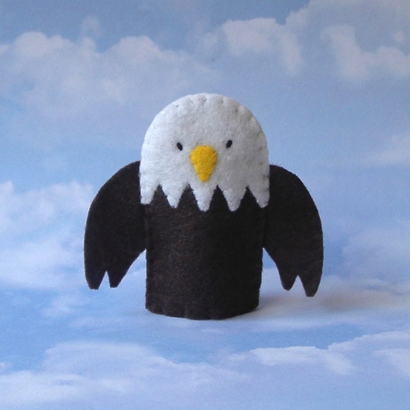 Eagle Finger Puppet