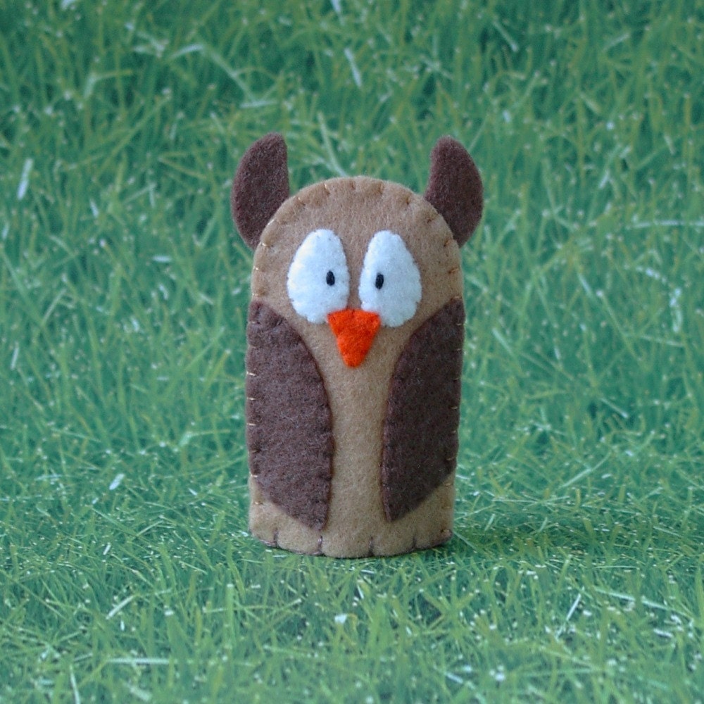 Owl Finger Puppet Tan and Brown