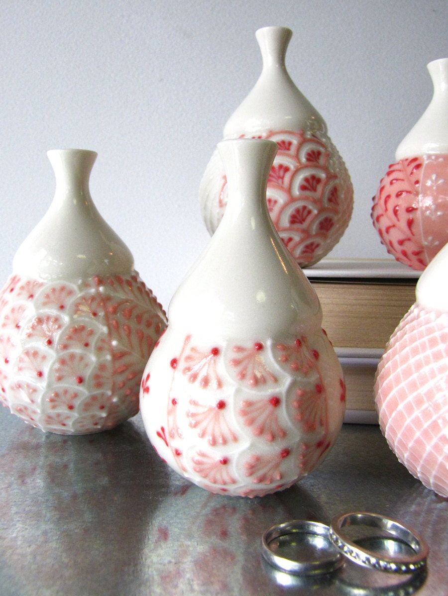 Red and Pink Bud Vase