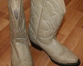 Vintage DURANGO Cowboy Boots Cream Womens Size 5.5