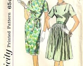 Simplicity 3853 Misses Dress W/2 Skirts 60s Sewing Pattern Size 16 1/2