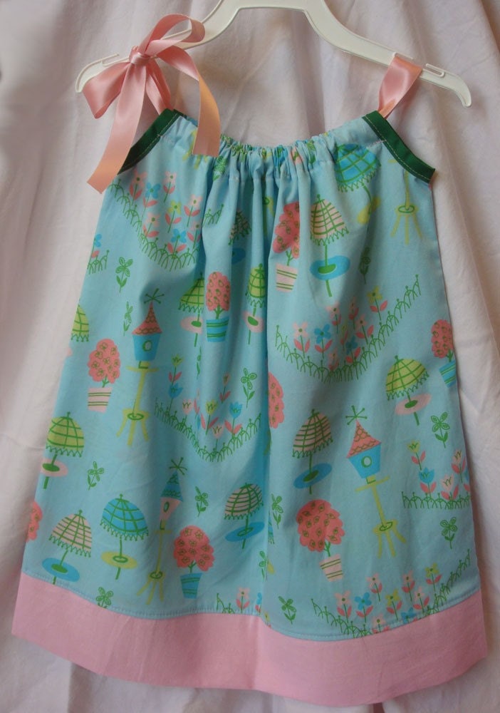 SALE Cute Pillowcase Dress size 12 mos (in R. Kaufman Kitchey Kitchen fabric)  FREE SHIPPING - amyzingcreations