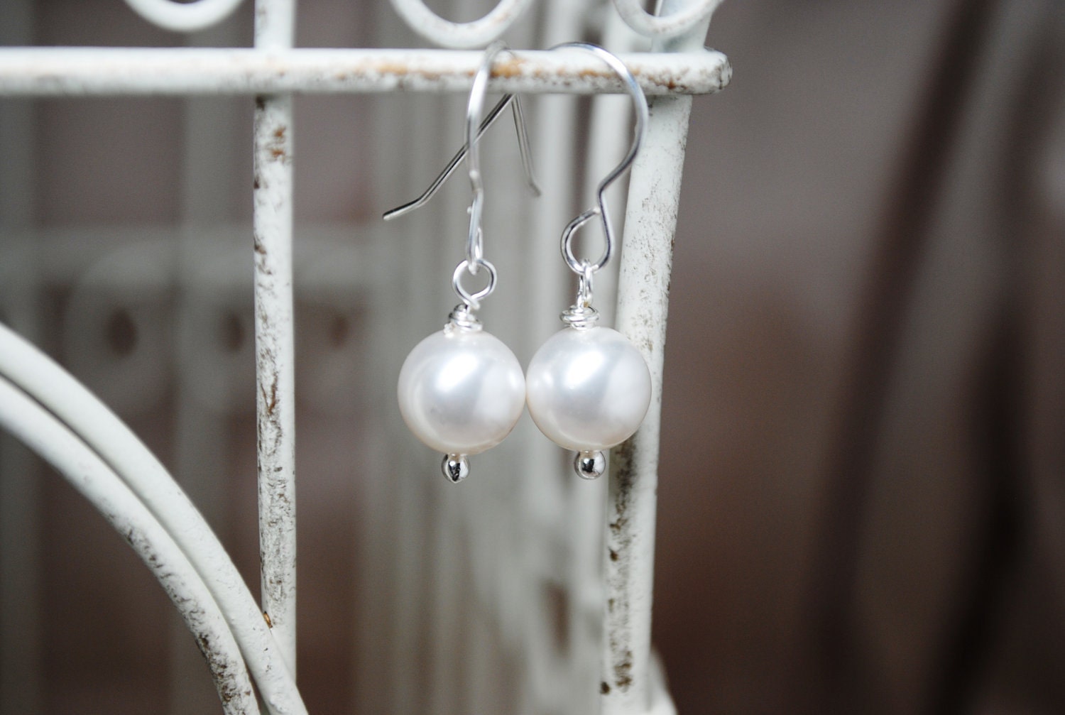 White Pearl Bridal Earrings, Swarovski Simple Elegant Single Drop, Wedding Pearl Earrings, Bridesmaids Earrings, Cassidy Handmade Earrings,