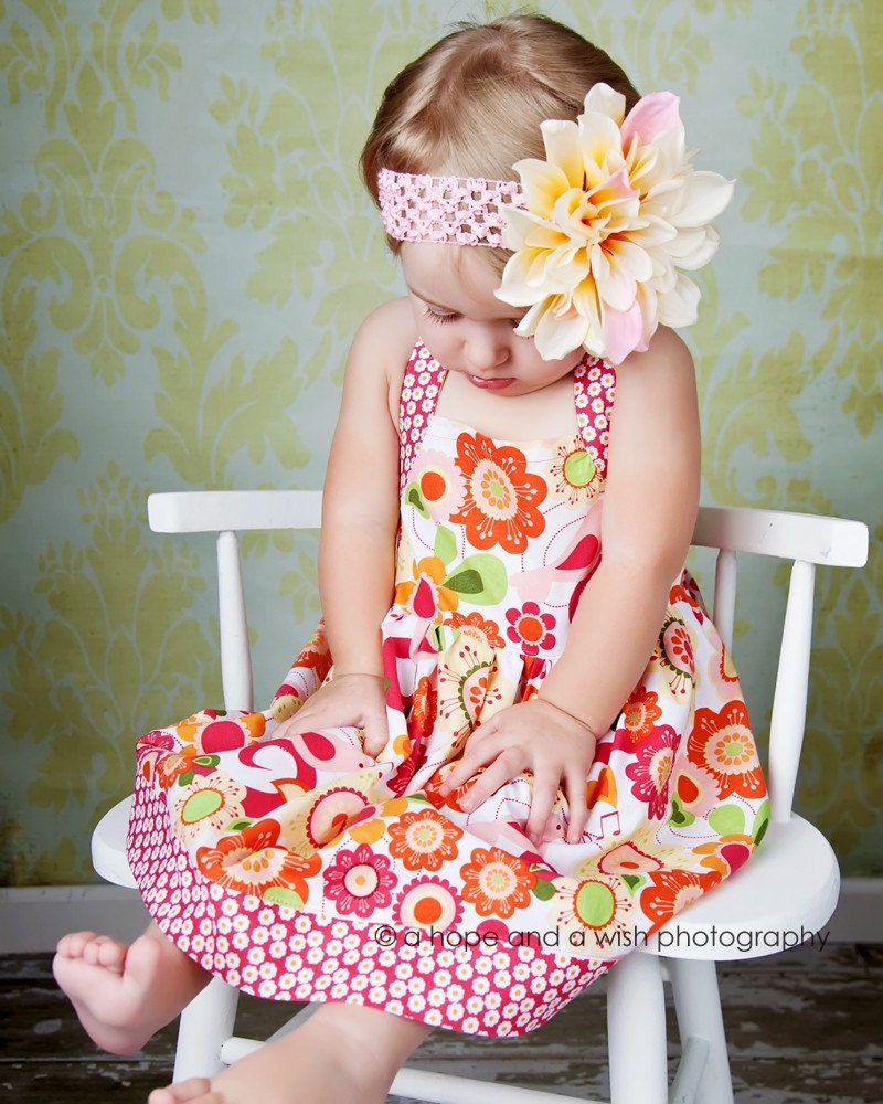 Halter Dress Pattern - Sweet Summer Halter Dress for Baby 0-24 months PDF
