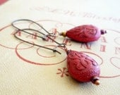 Red teardrops earrings