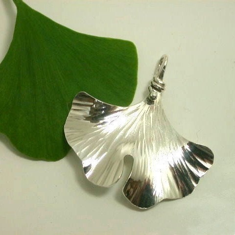 Ginkgo Pendant, Sterling Silver, Larger Size. 204ss