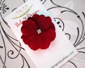 NEW ITEM Sweet Red Velvet Petite Bloom Baby Clip/Girls Boutique Flower No Slip Mini Hair Clip