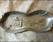 Ophelia at Water's Edge - Art Nouveau vide poche