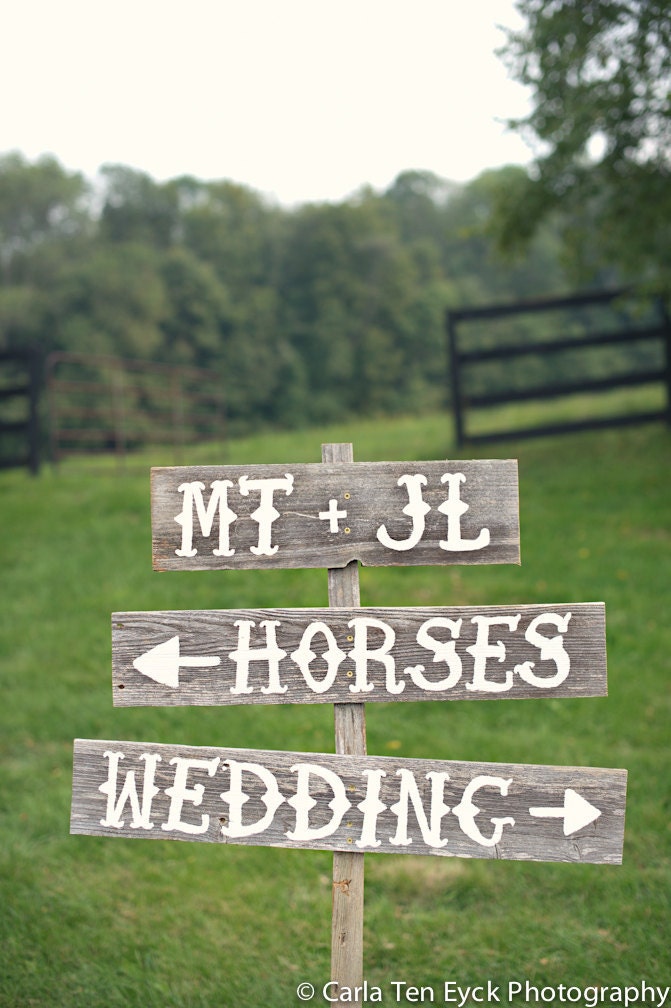 Cowgirl Wedding Signs. Reception Signs Outdoor Wedding Reception Sign Directional Arrow Signs. Personalized Signs Road Sign Rustic Country