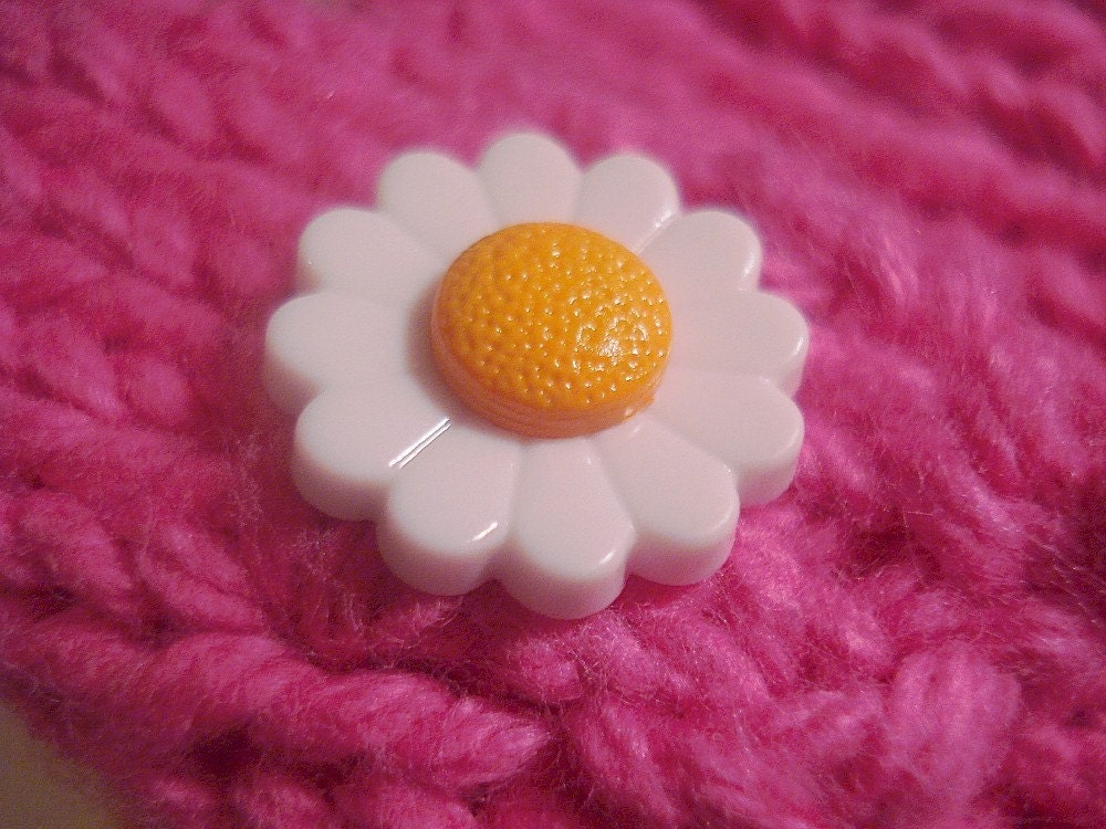 Cell Phone Case Princess Pink Hand Knit iPod Touch Cozy Mini Purse with Strap and Cute White Daisy Button