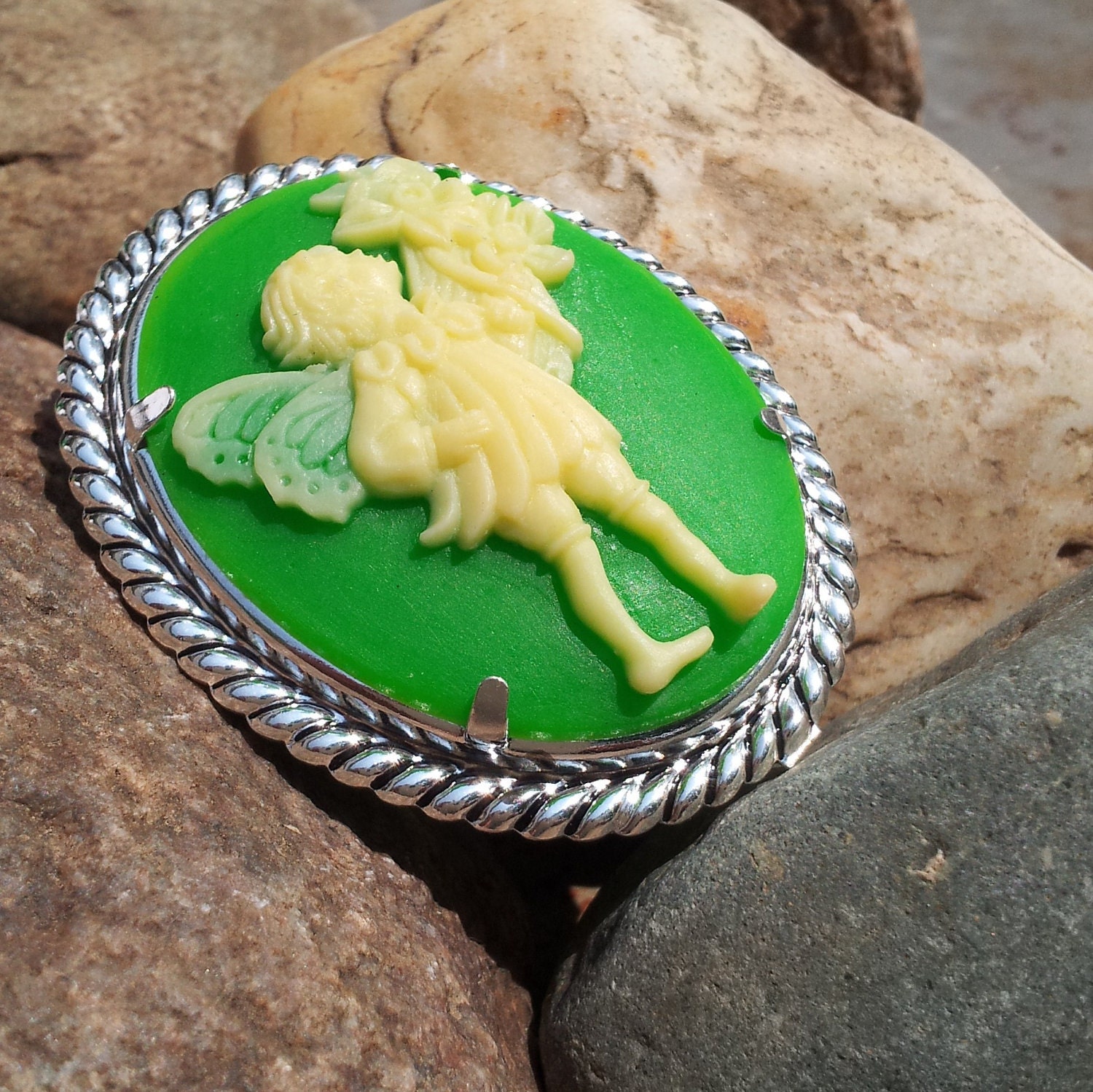 Bright Spring Green Fairy Cameo Brooch Pin