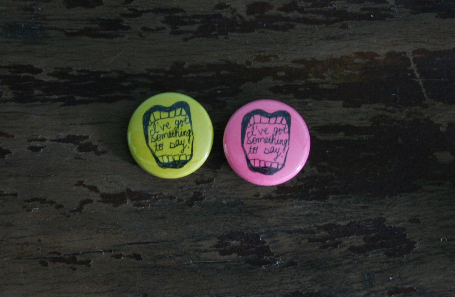 Mouth Button in Yellow or Pink