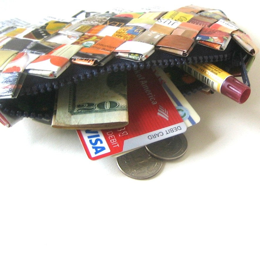 Eco Friendly Zipper Wallet - Meet Peggy the Peach