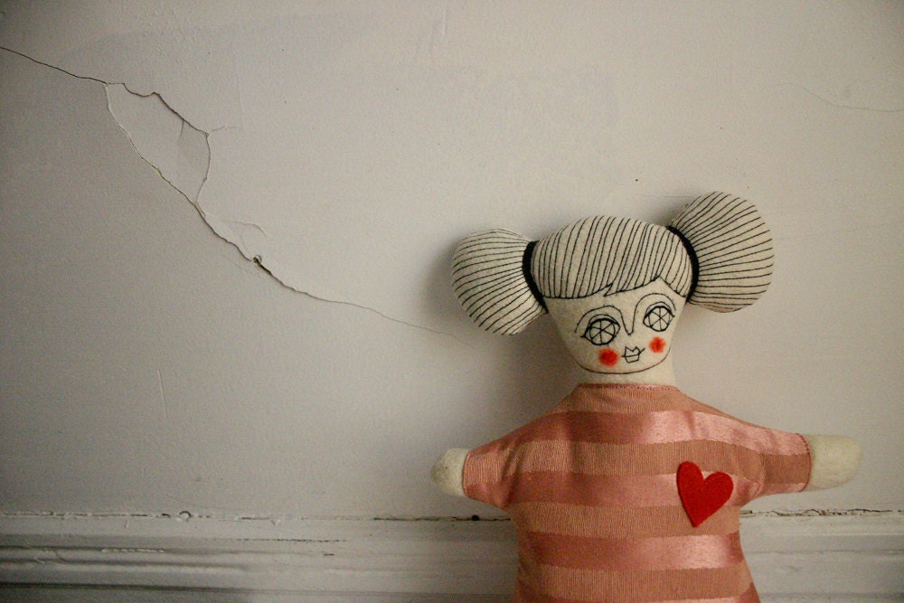Little girl   (set of 4 postcards)