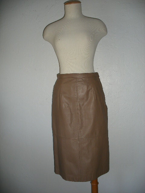 vintage 80s leather skirt-mushroom brown leather pencil skirt by Pia Rucci.