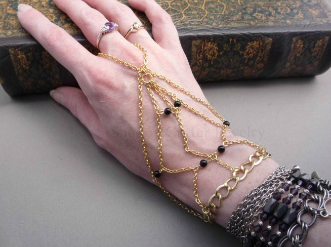 Gold tone chain Handflower Slave Bracelet Black Onyx beads Ring bracelet Hand jewelry jewellery Hath Panja adjustable wrist Indie Hipster