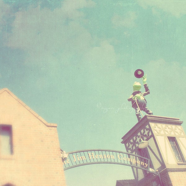 Hollywood photography, Kermie, Jim Henson studios Los Angeles, muppets Kermit the frog travel mint blue green