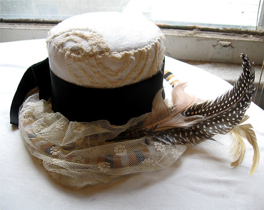 Ivory Mini Top Hat / Ewardian Style SALE