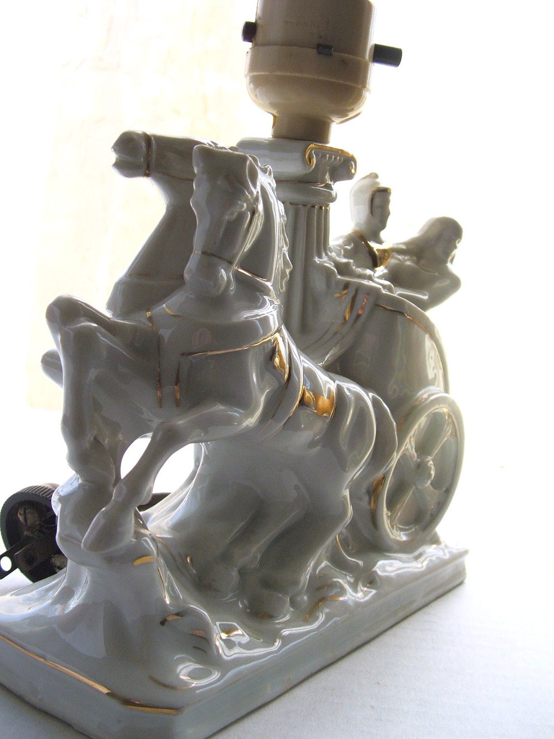 Vintage Figural Electric Light /Roman Chariot, Horses, Soldier & Maiden / White