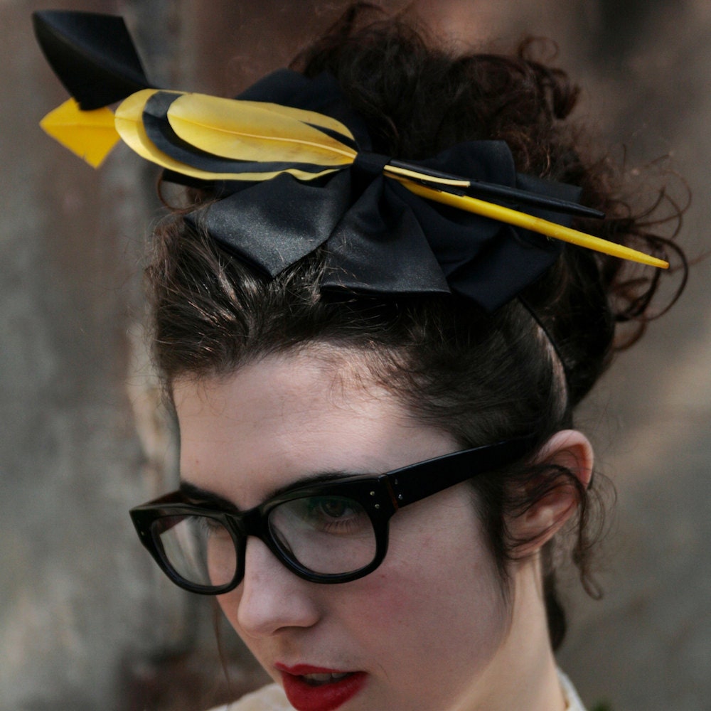 Bows and Arrows - BOW AND FEATHER Headpiece