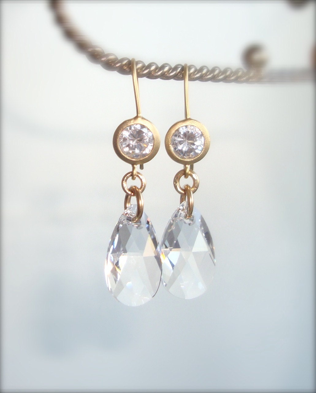 Clear Crystal Dangle Earrings on Matte Gold - Red Carpet Earrings - Evening - Bridal Jewelry