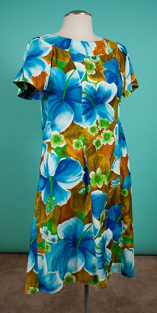 1950's Polynesian Summer Dress with Waterfall Train, NWOT, 41" Bust Medium/Large