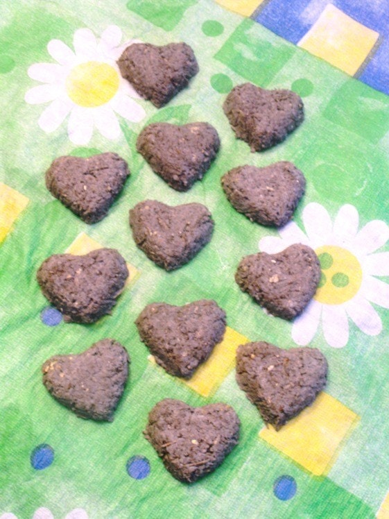 Heart Shape Seed Bombs - Set of 12  - Sowing the seeds of LOVE - Organic Guerrilla Gardening - Throw and Grow