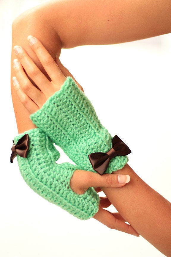 Mint and Chocolate Fingerless Gloves by Mademoiselle Mermaid - mademoisellemermaid Mint and Chocolate Fingerless Gloves by Mademoiselle Mermaid - mademoisellemermaid