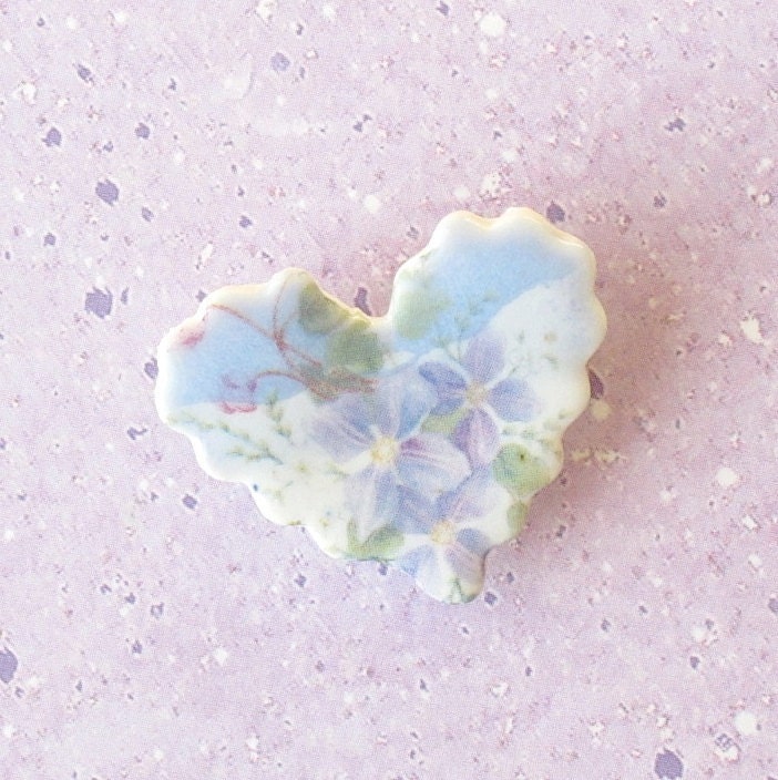 Small Porcelain Heart Brooch.  Lavender & Mauve Clematis.  Shabby Chic. Brooch Bouquet.  Bridal or Wedding Jewelry