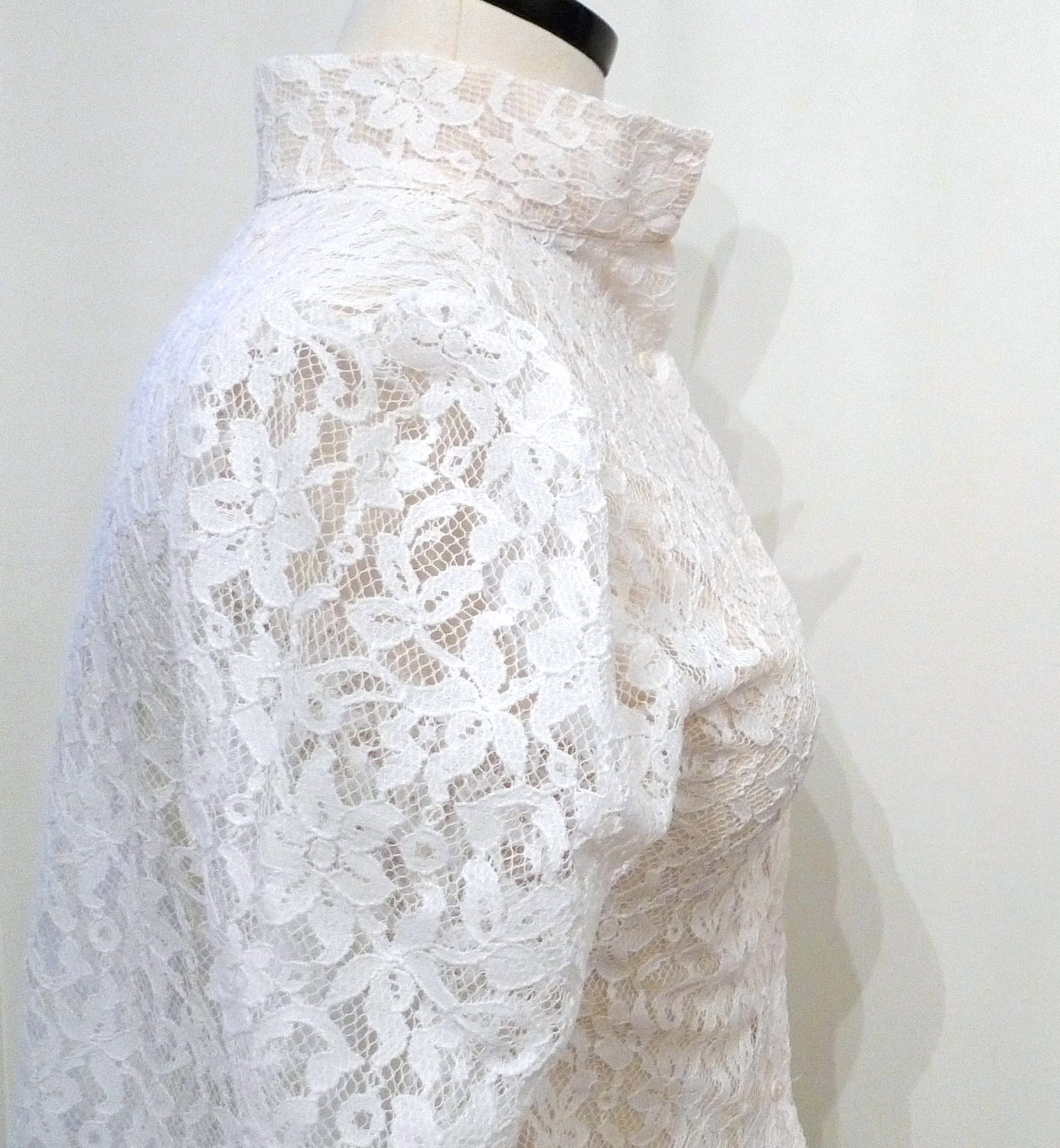 White Lace Blouse / Bridal / Vintage 1970s / Boho / Neo Gothic / Victorian