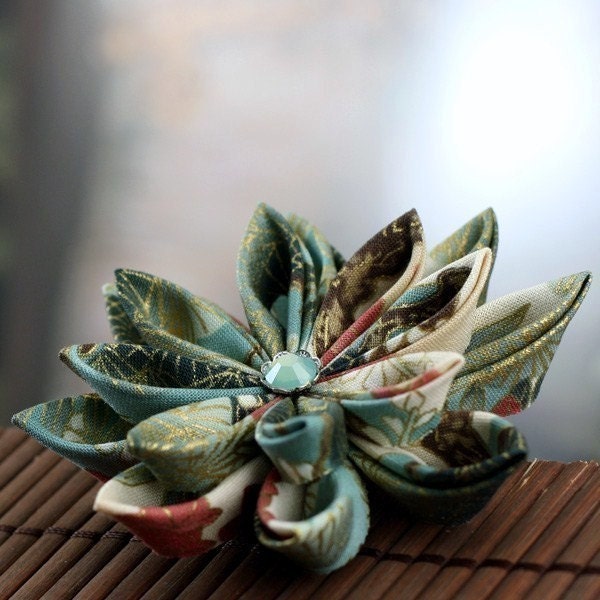 Kanzashi Flower Hair Clip: Wedding Flowers for Hair, Green - Trees and Clouds