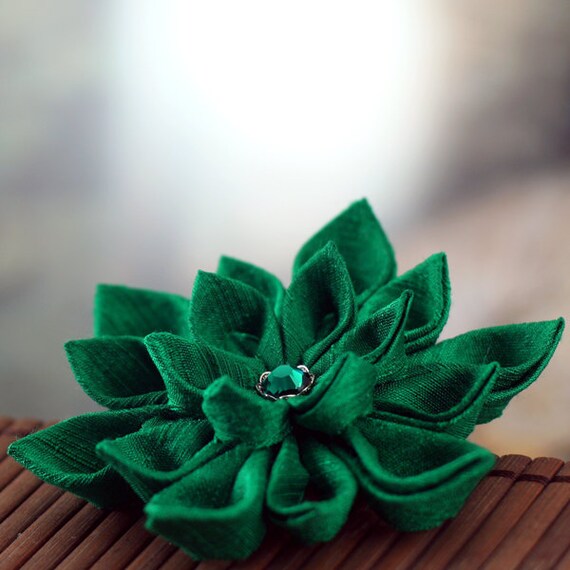 Emerald Green Fake Flowers Emerald Green with Envy Peach roses