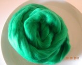 Wool Roving, Merino, Green, Microns 21.5, Ashland Bay 2 ounces