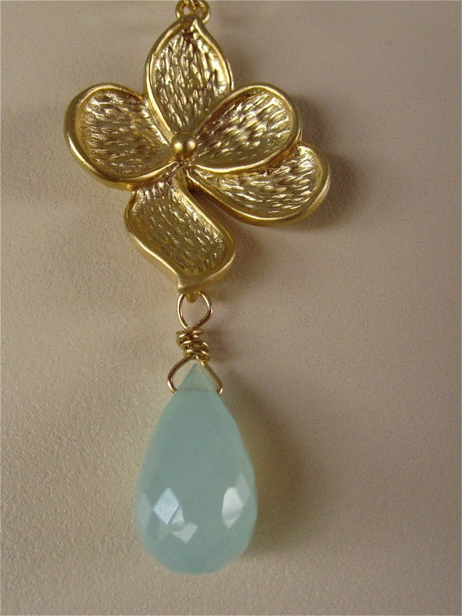 Chalcedony and Gold Flower Pendant Handmade Necklace