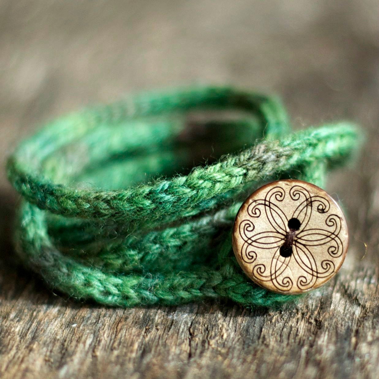 Rustic I Cord Wrap Bracelet - Button Closure - Hand Dyed Wool Yarn - Green